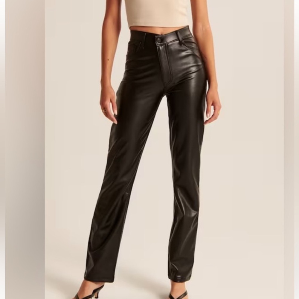 Abercrombie Curve Love 90s Straight Ultra High Rise Vegan Leather